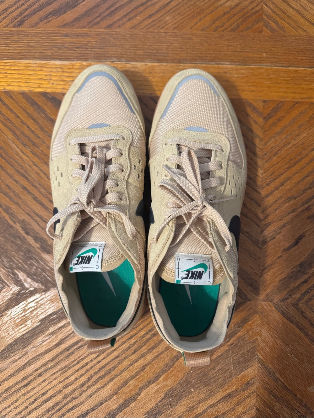Nike Men’s Tan Sneakers with Black Swoosh - Picture 1 of 8